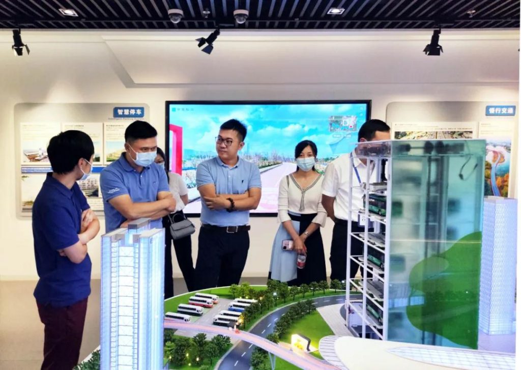 巖星專題 | 廣東工業(yè)設計城領導蒞臨深圳參觀深圳優(yōu)秀企業(yè)博物館插圖(9)