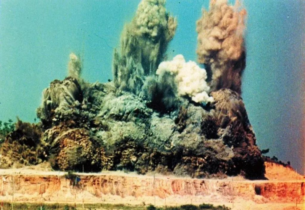 巖星之聲 | 探訪深圳第一家企業(yè)博物館,風(fēng)雷激蕩,歷久彌新插圖 巖星之聲 | 探訪深圳第一家企業(yè)博物館,風(fēng)雷激蕩,歷久彌新插圖