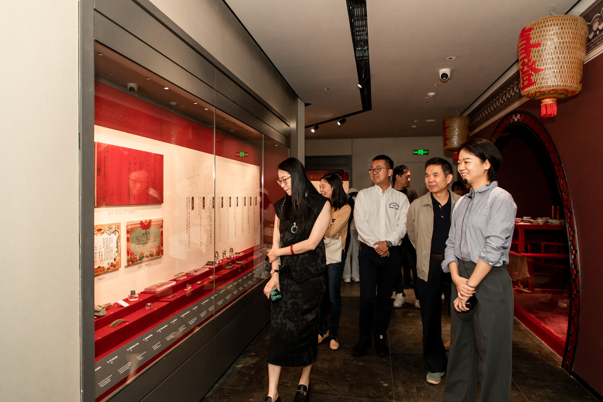 “大灣區(qū)企業(yè)博物館之旅” 巖星一行赴臻寶博物館調(diào)研交流插圖(5) “大灣區(qū)企業(yè)博物館之旅” 巖星一行赴臻寶博物館調(diào)研交流插圖(5)